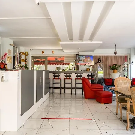 アパートホテル Bone